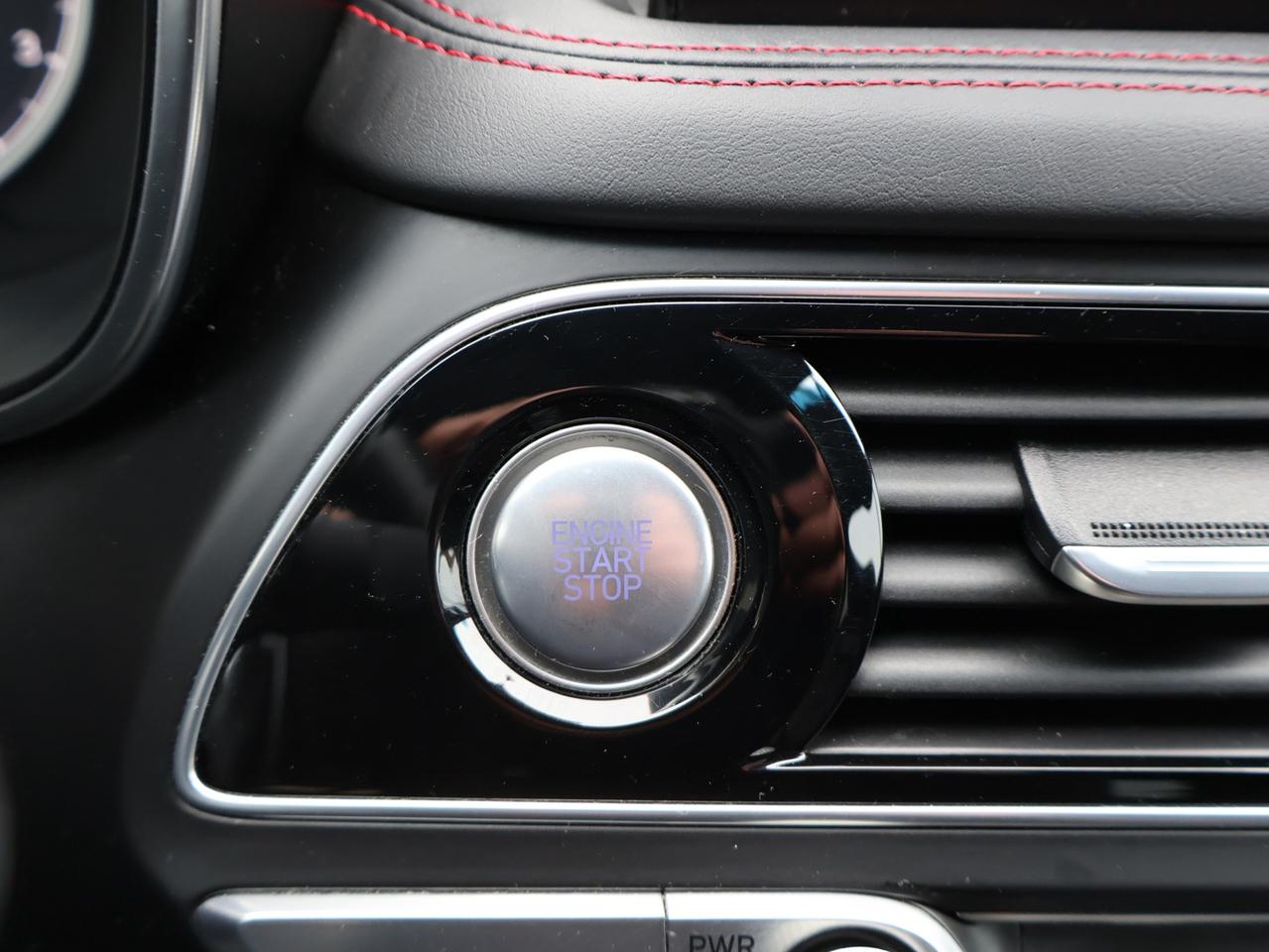 2023 Genesis G70 3.3T SPORT AWD CERTIFIED *1 OWNER* CAMERA NAV BLUETOOTH LEATHER COOL/HEAT SEAT/STEERING SUNROOF CRUISE ALLOYS Photo