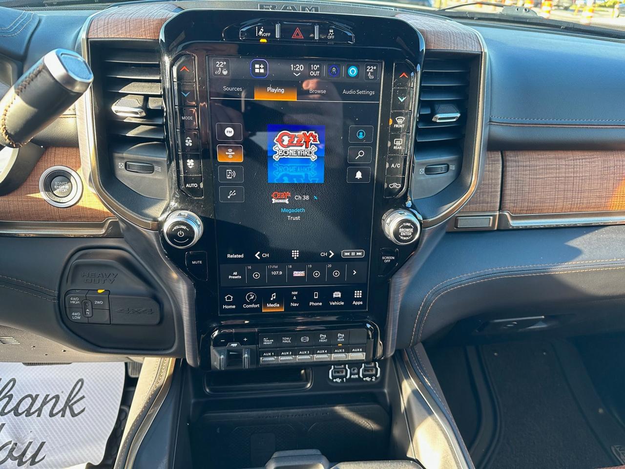 2024 RAM 3500 Limited Longhorn Photo9