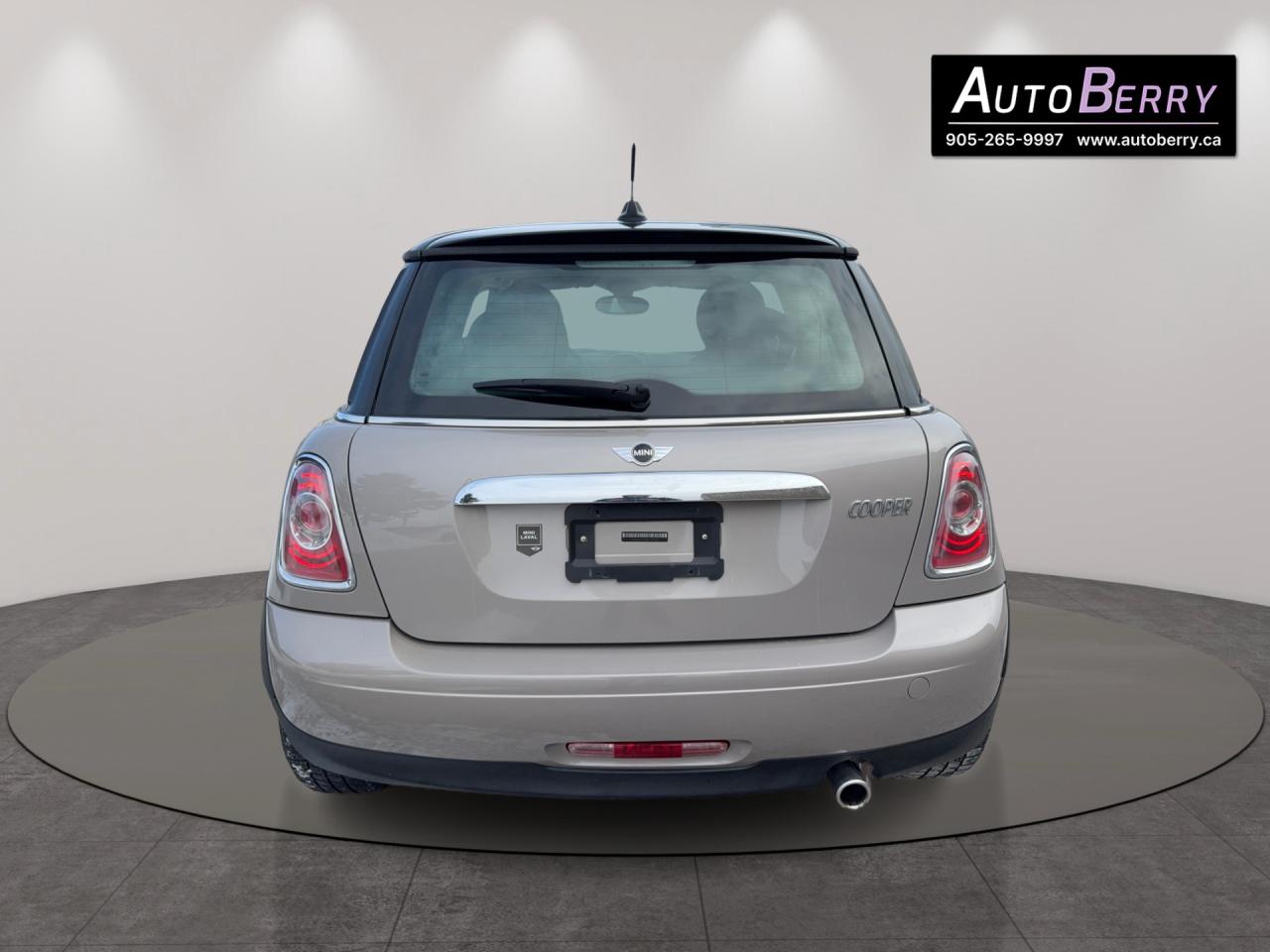 2013 MINI Cooper Hardtop 2dr Cpe Photo