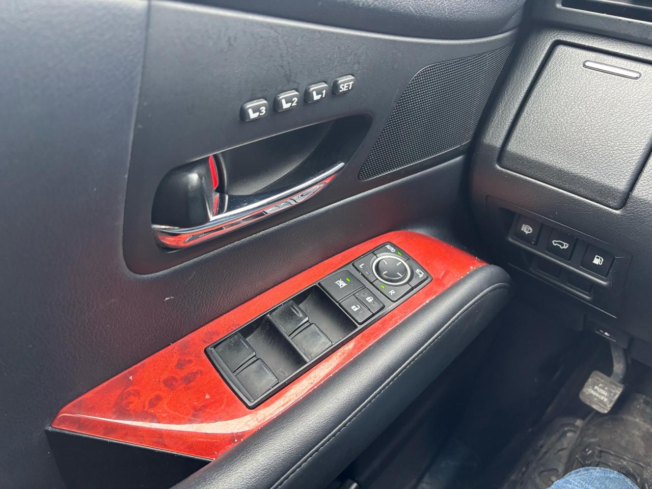 2011 Lexus RX Ultra Premium, Navi, DVD, Camera, AWD 4dr Photo