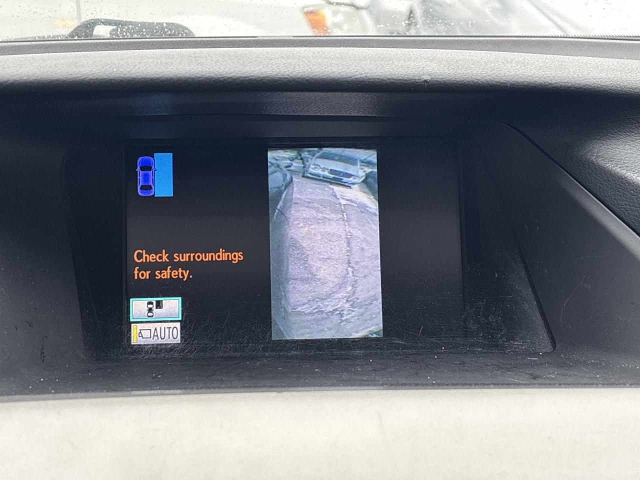 2011 Lexus RX Ultra Premium, Navi, DVD, Camera, AWD 4dr Photo