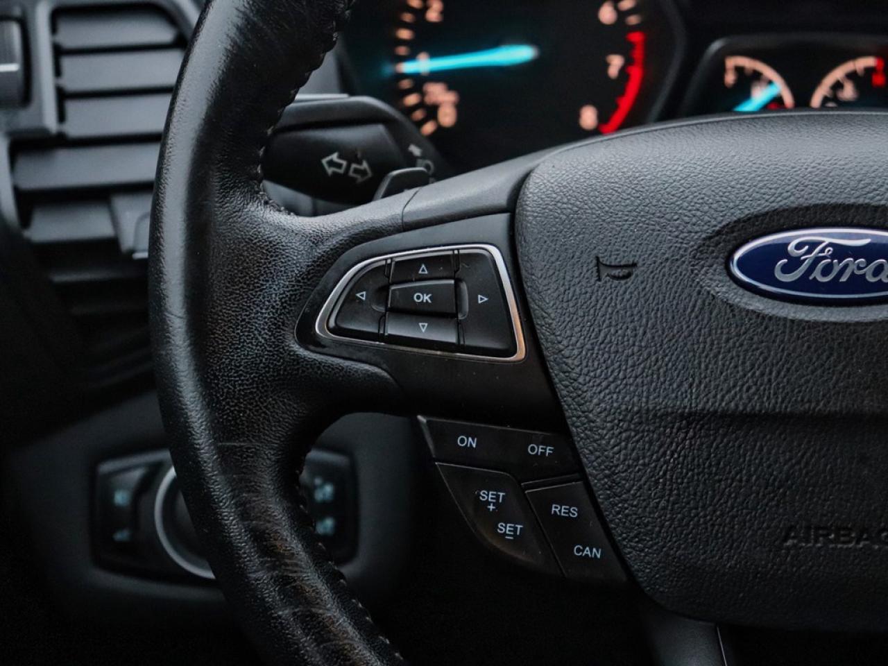 2017 Ford Escape SE | 4WD | 2.0L | SPORT PKG | NAV | PWR LIFTGATE Photo