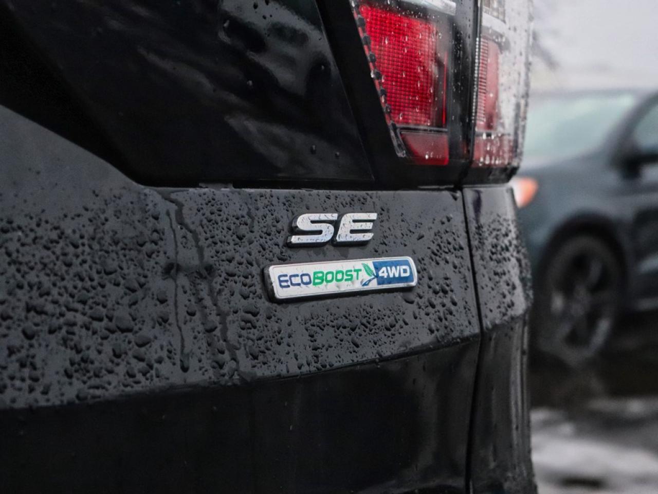 2017 Ford Escape SE | 4WD | 2.0L | SPORT PKG | NAV | PWR LIFTGATE Photo