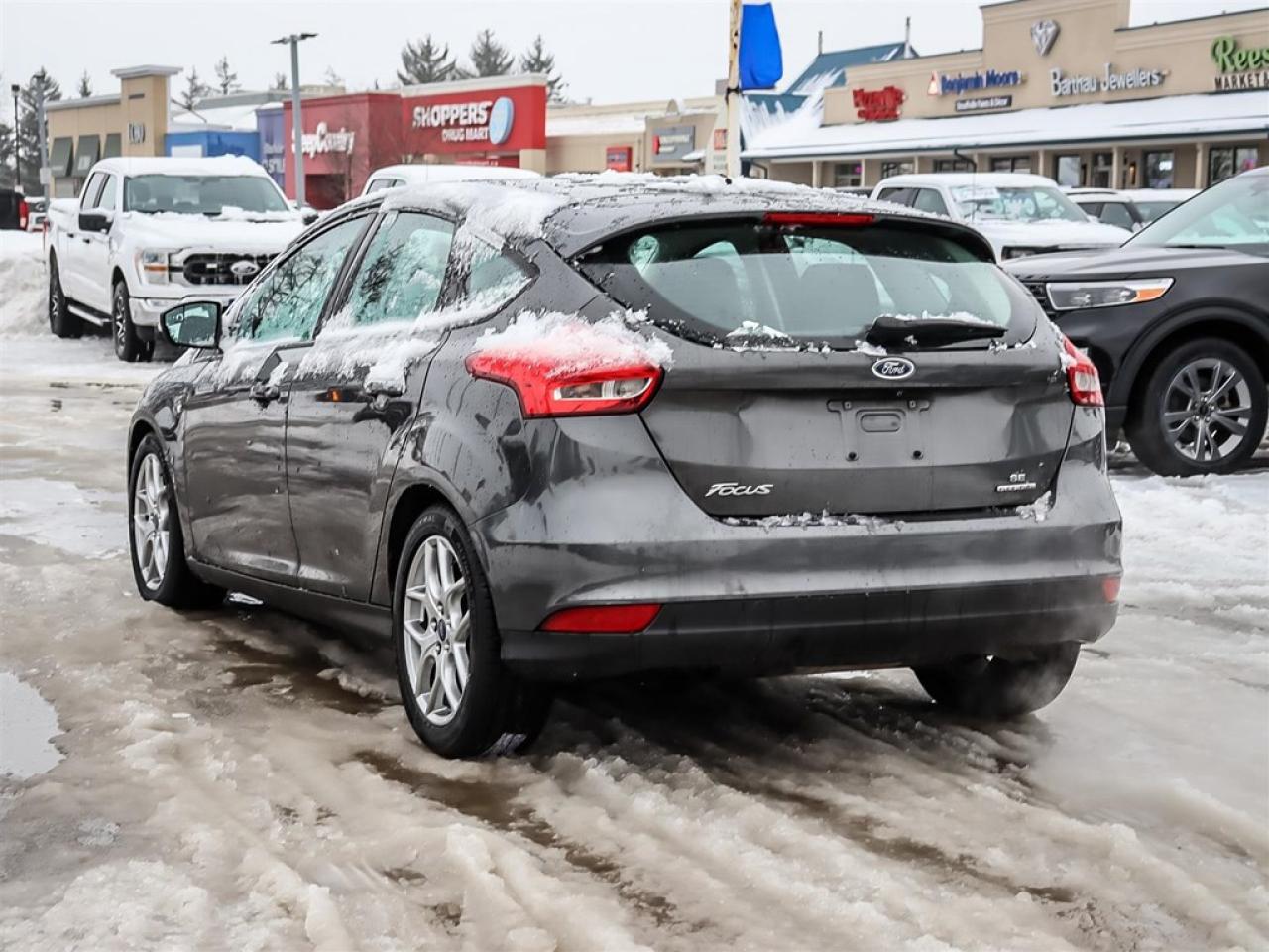 2015 Ford Focus 5DR HB SE Photo