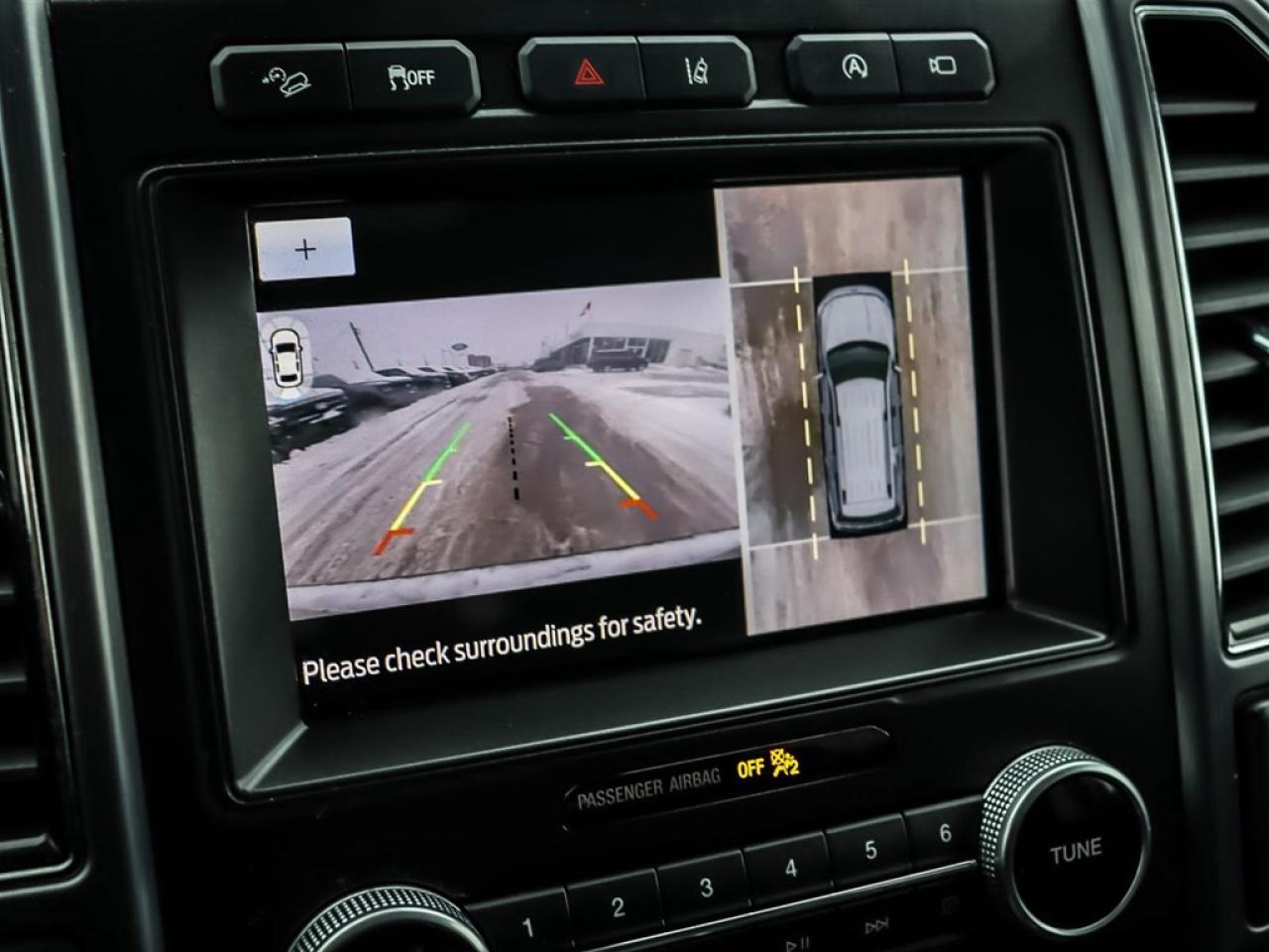 2021 Ford Expedition Max Platinum Max 4x4 Photo