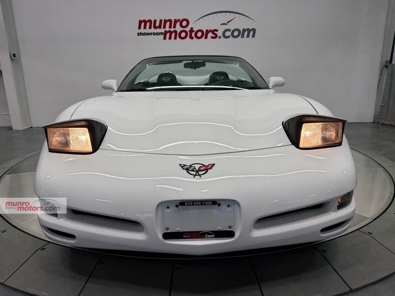 2000 Chevrolet Corvette 2dr Convertible Photo2