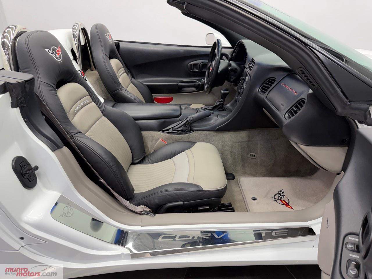 2000 Chevrolet Corvette 2dr Convertible Photo