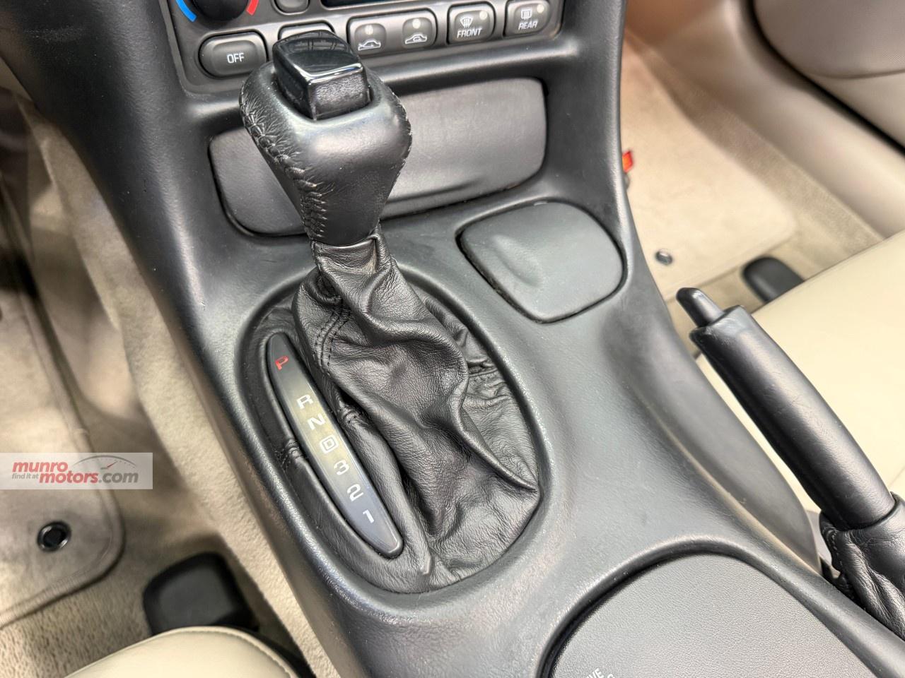 2000 Chevrolet Corvette 2dr Convertible Photo