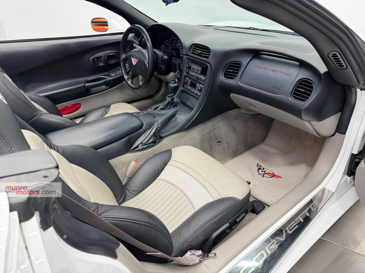 2000 Chevrolet Corvette 2dr Convertible Photo