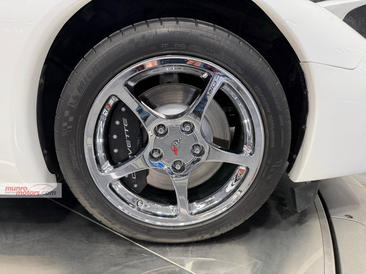 2000 Chevrolet Corvette 2dr Convertible Photo