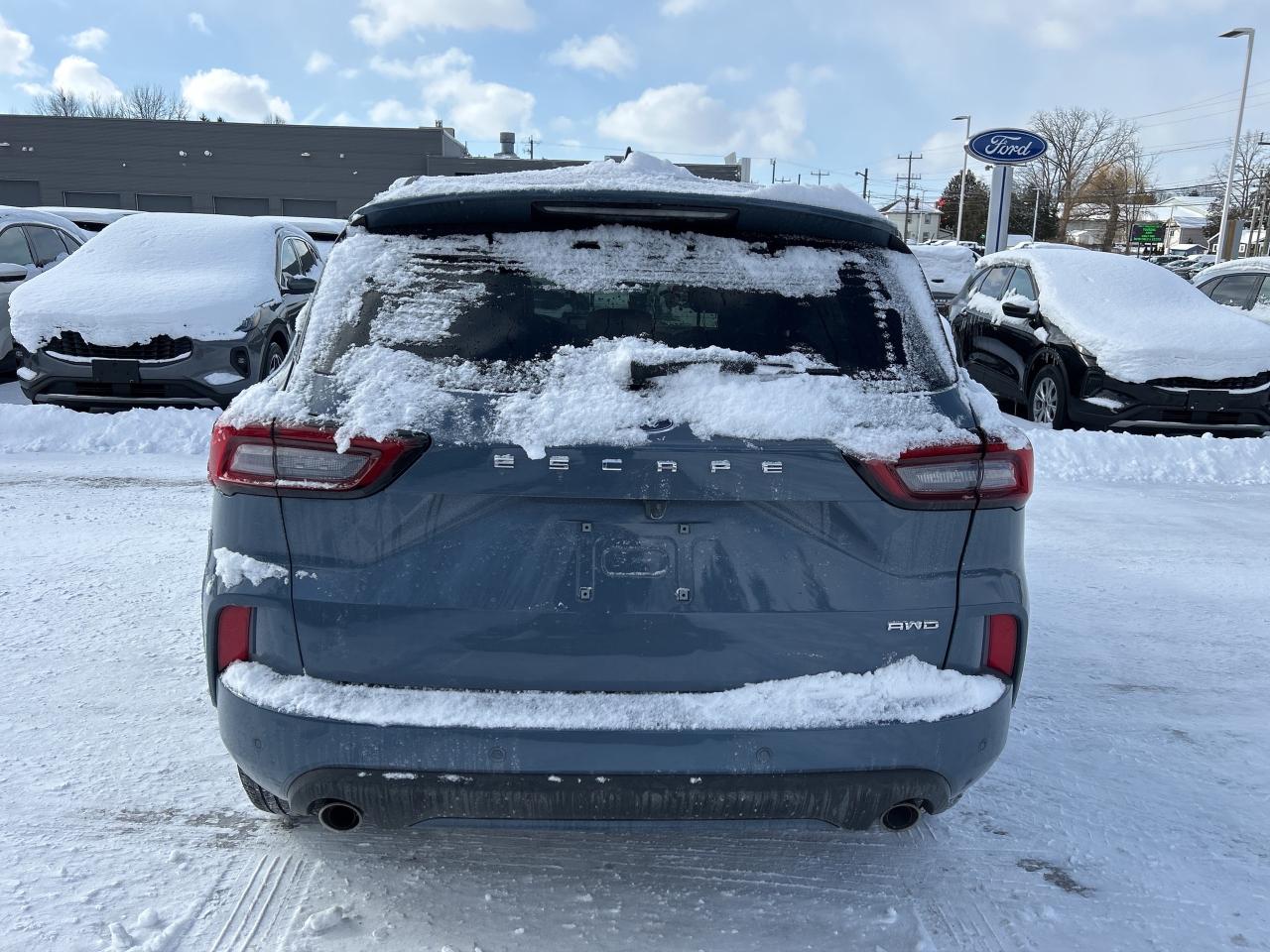 2024 Ford Escape ST-Line AWD Photo4