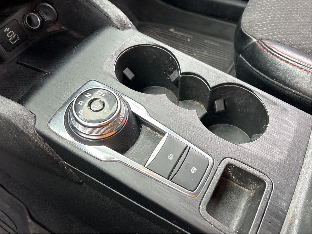 2024 Ford Escape ST-Line AWD Photo