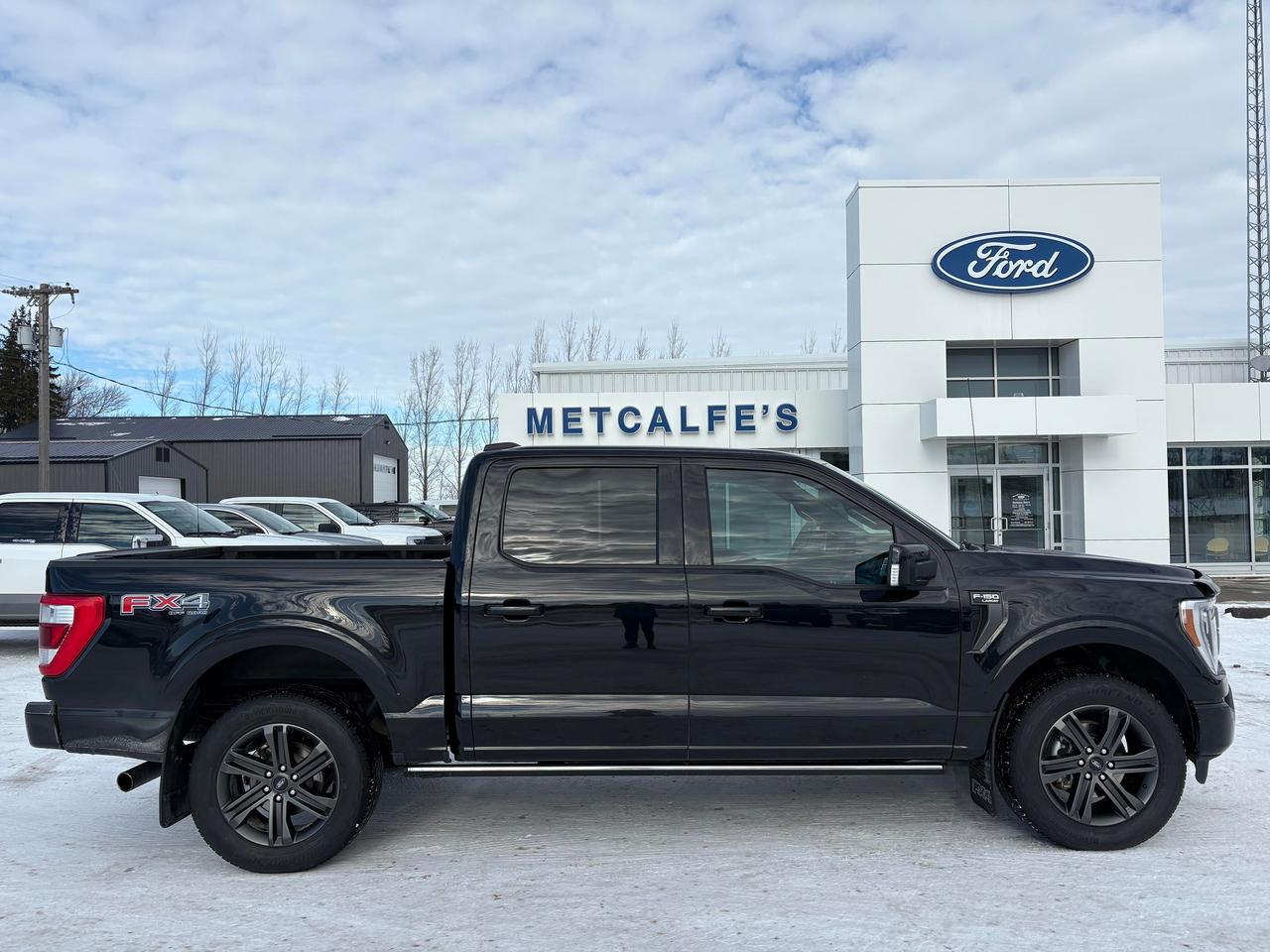 2021 Ford F-150 Lariat 4WD SuperCrew 5.5' Box Photo0