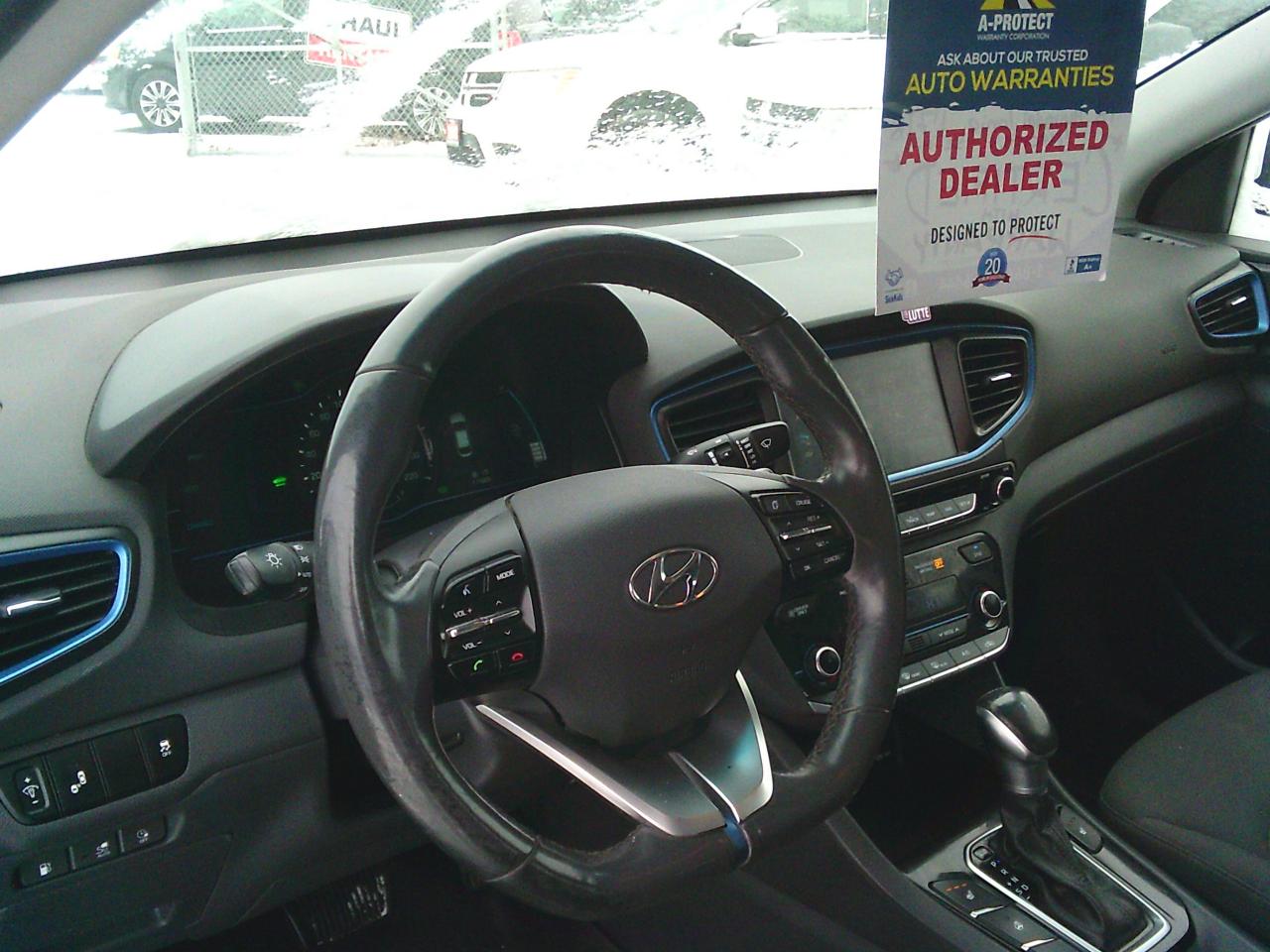 2018 Hyundai IONIQ Electric Plus SE Hatchback Photo