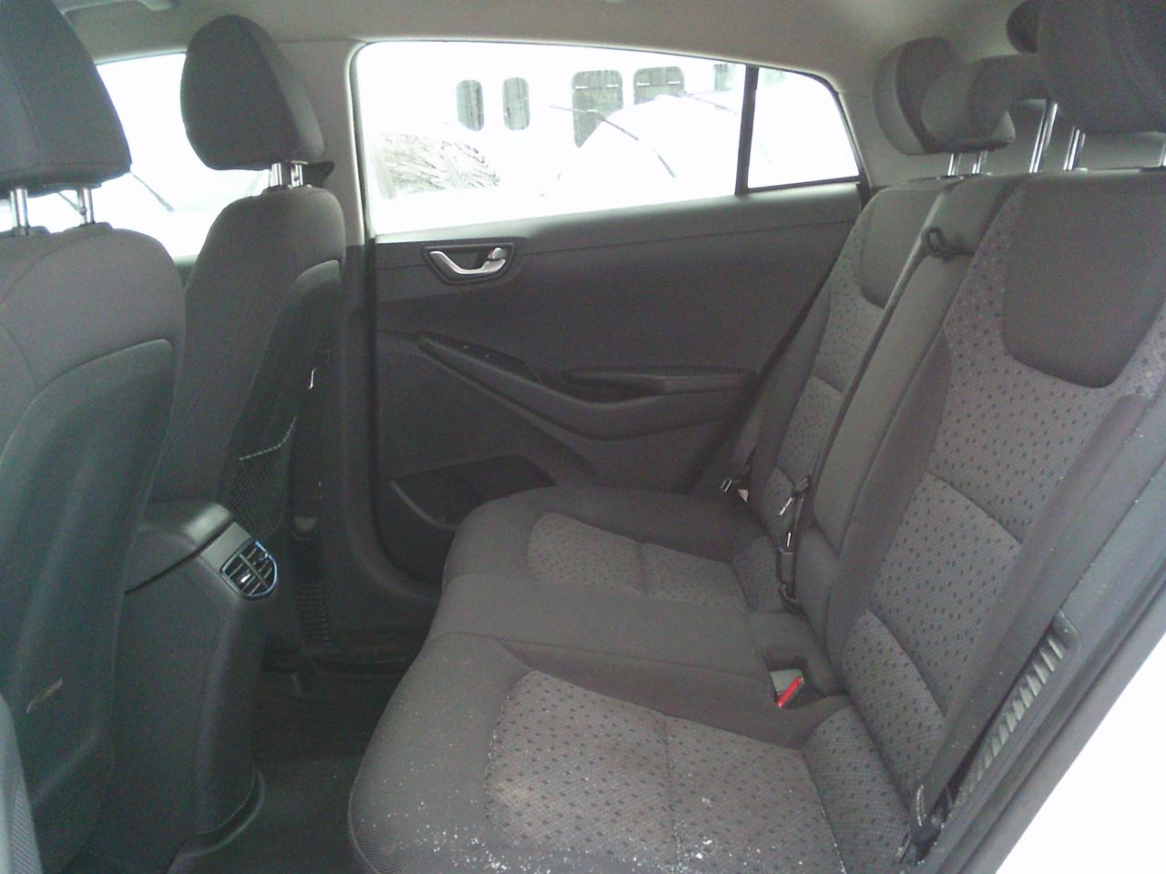 2018 Hyundai IONIQ Electric Plus SE Hatchback Photo