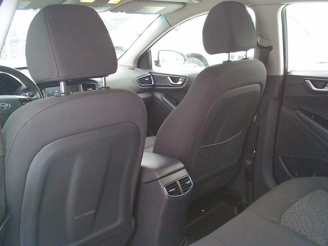 2018 Hyundai IONIQ Electric Plus SE Hatchback Photo