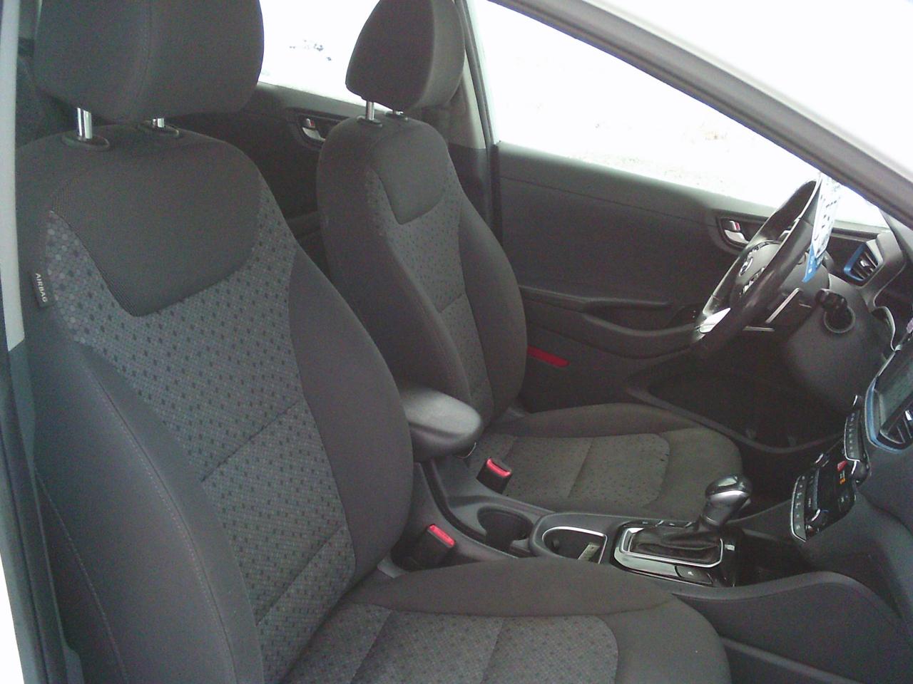 2018 Hyundai IONIQ Electric Plus SE Hatchback Photo