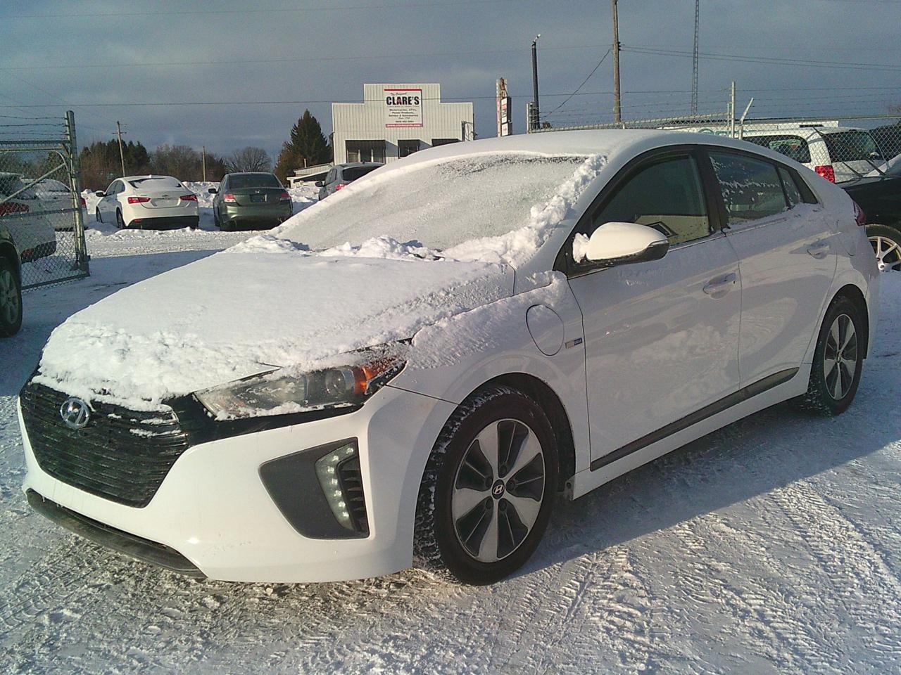 2018 Hyundai IONIQ Electric Plus SE Hatchback Photo
