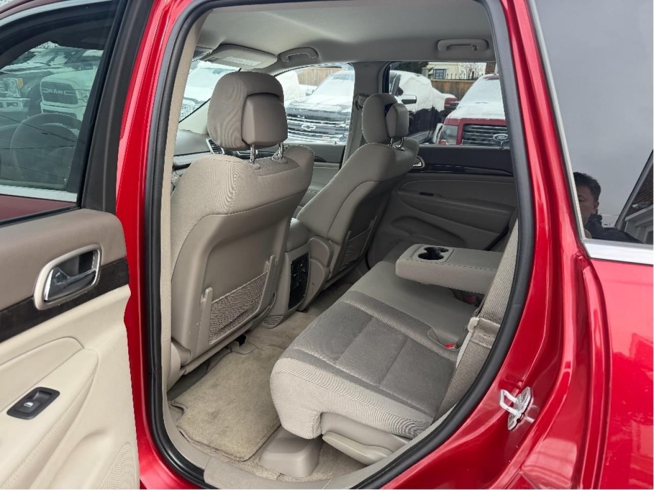 2011 Jeep Grand Cherokee Laredo Photo