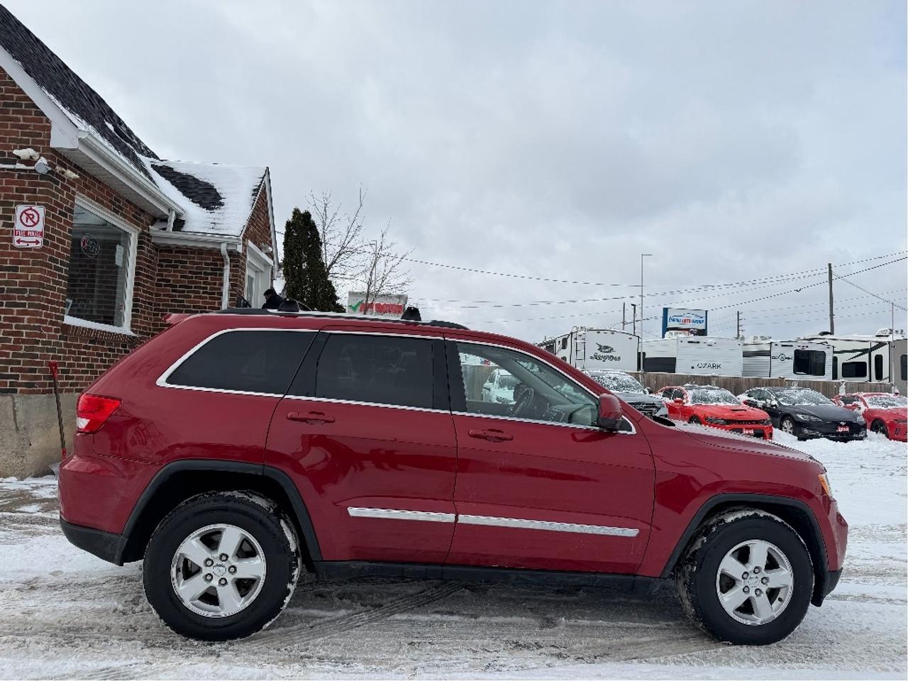 2011 Jeep Grand Cherokee Laredo Photo