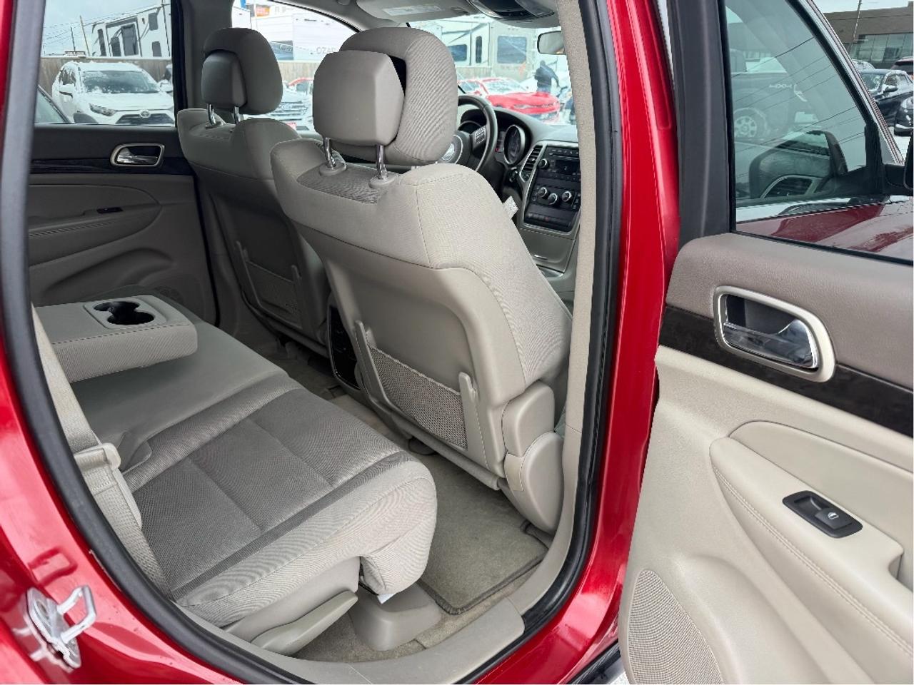 2011 Jeep Grand Cherokee Laredo Photo