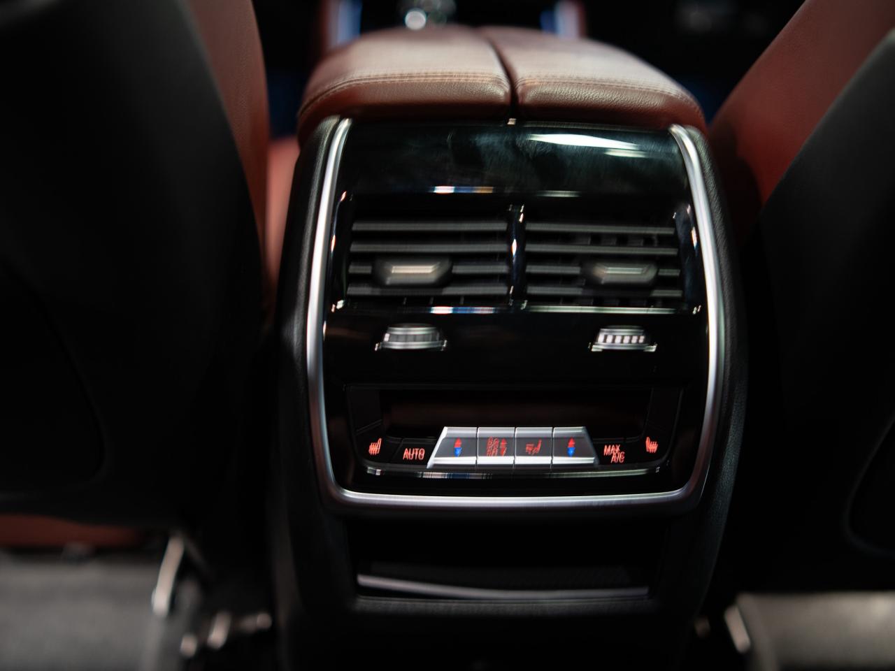 2020 BMW X6 XDRIVE40i | M-SPORT | GROUND EFFECT PKG | 22 IN Photo