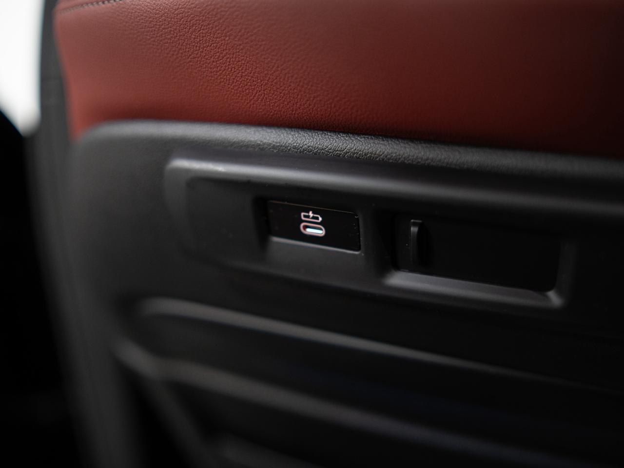 2020 BMW X6 XDRIVE40i | M-SPORT | GROUND EFFECT PKG | 22 IN Photo