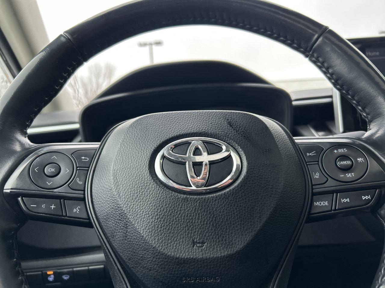 2020 Toyota Corolla 4-door Sedan LE CVT Toyota Safety Sense|BlindSpot Photo