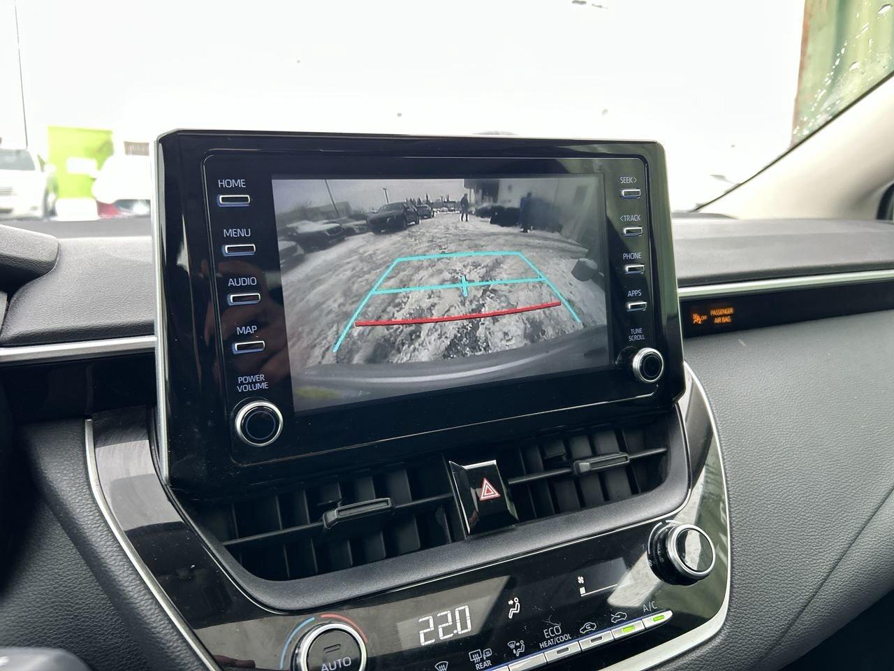 2020 Toyota Corolla 4-door Sedan LE CVT Photo