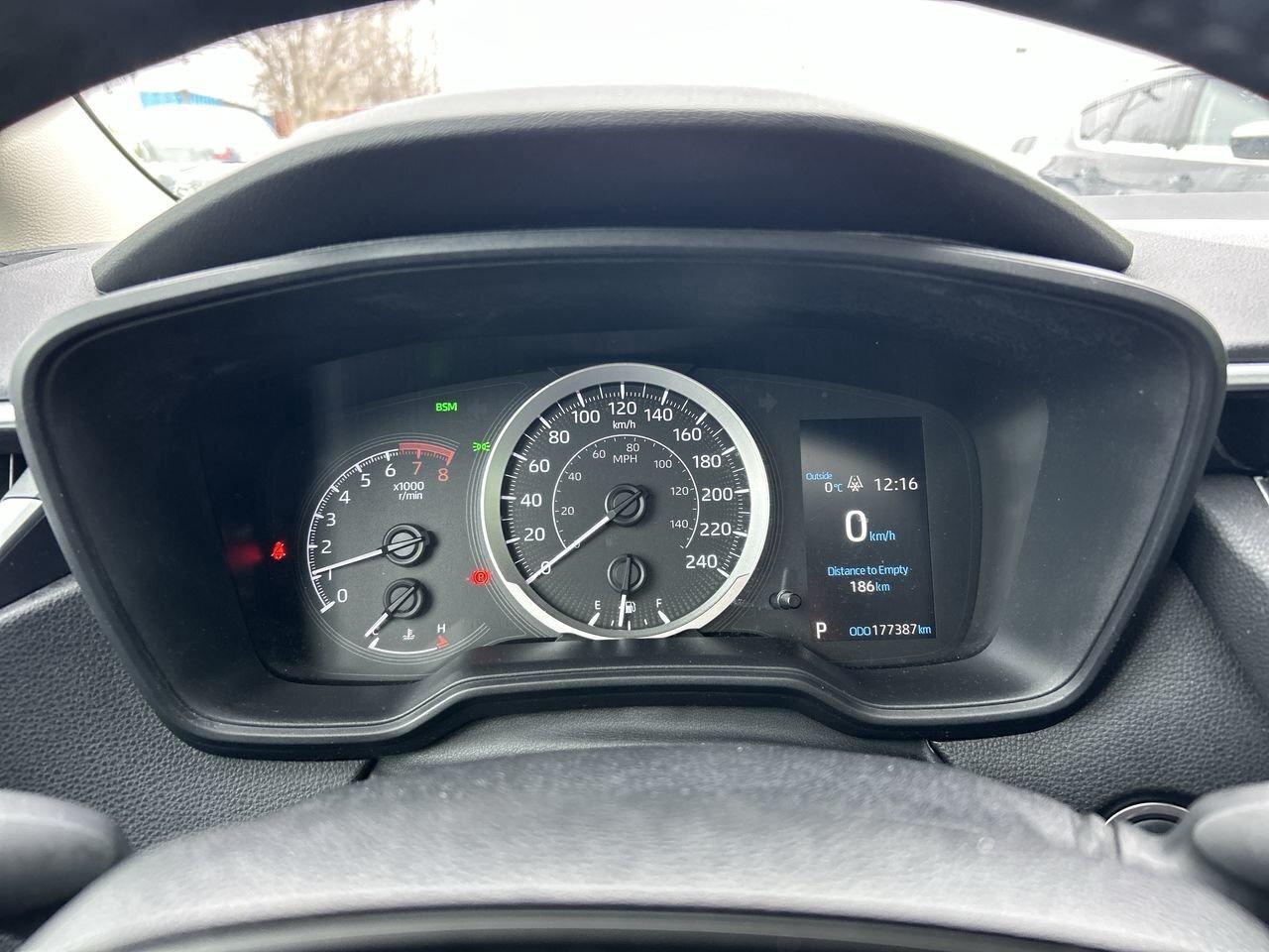 2020 Toyota Corolla 4-door Sedan LE CVT Toyota Safety Sense|BlindSpot Photo