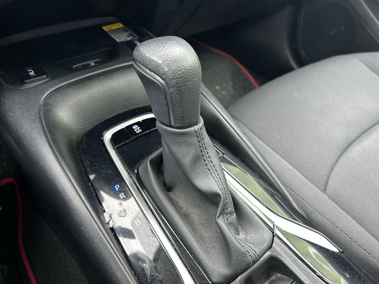 2020 Toyota Corolla 4-door Sedan LE CVT Photo