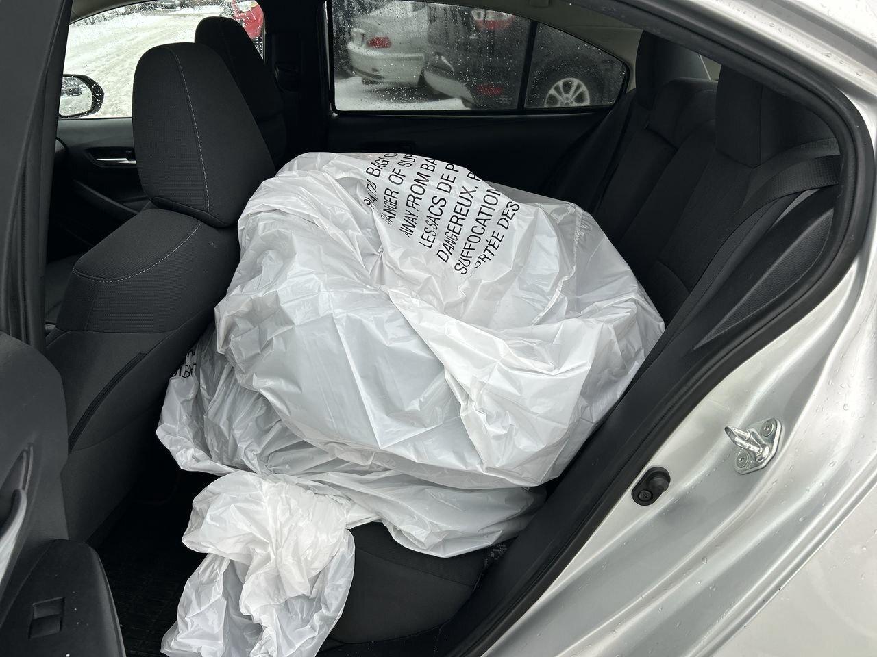 2020 Toyota Corolla 4-door Sedan LE CVT Toyota Safety Sense|BlindSpot Photo