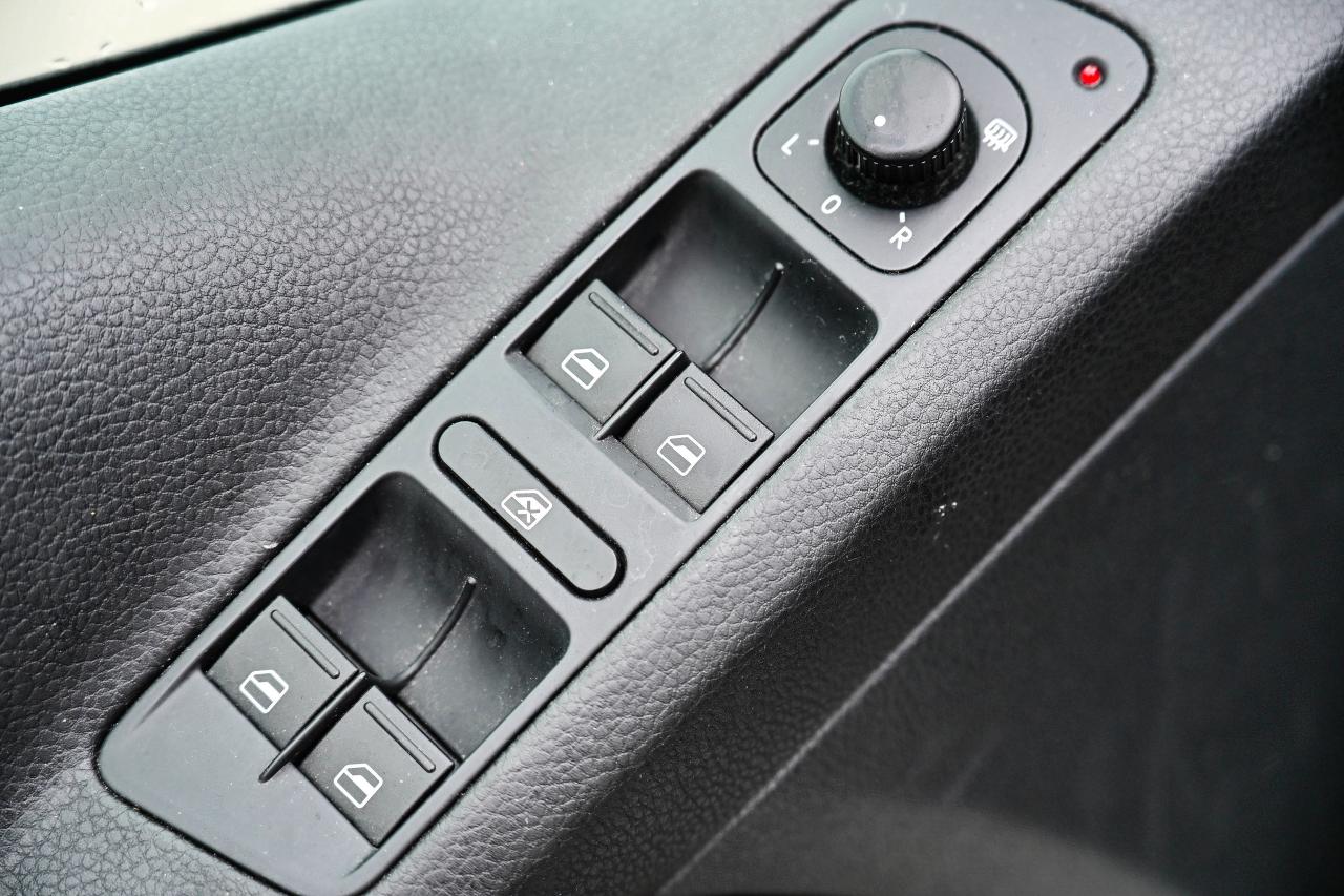 2014 Volkswagen Tiguan 4MOTION | AWD | GREAT STARTER CAR! | WINTER TIRES Photo