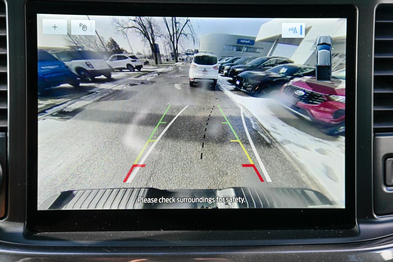 2022 Ford F-150 XLT Photo