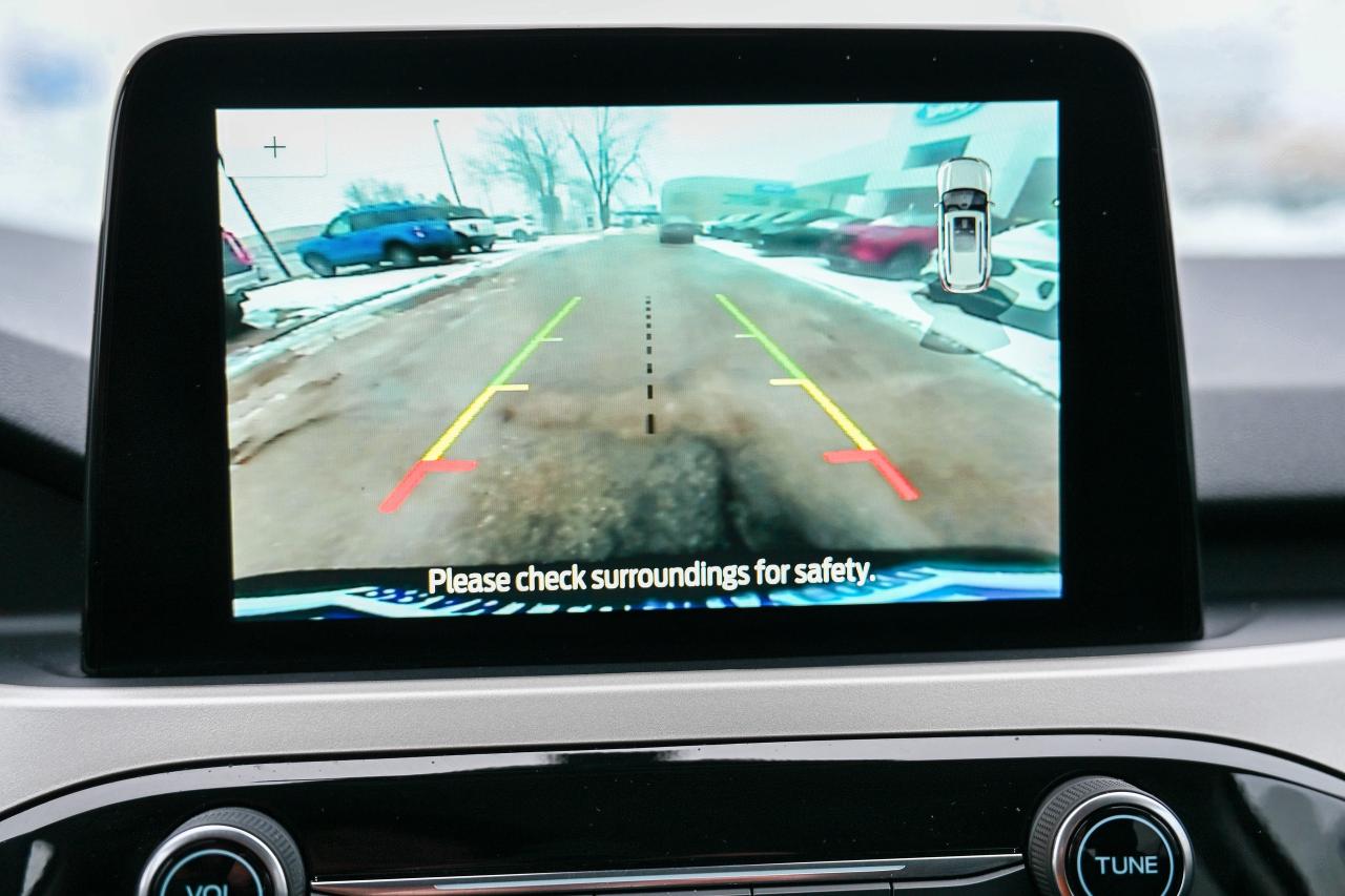 2022 Ford Escape SEL | AWD | CAR PLAY | LEATHER | NAVI | ONE OWNER Photo