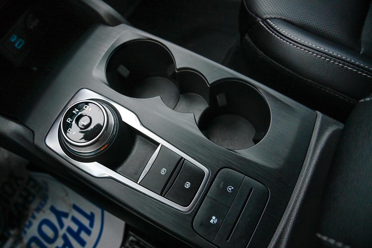 2022 Ford Escape SEL | AWD | CAR PLAY | LEATHER | NAVI | ONE OWNER Photo