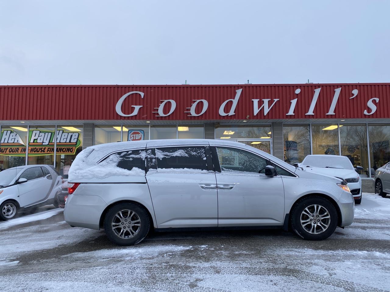 2013 Honda Odyssey EX-L, CLEAN CARFAX, AS IS, NO SAFETY INSPECTION!