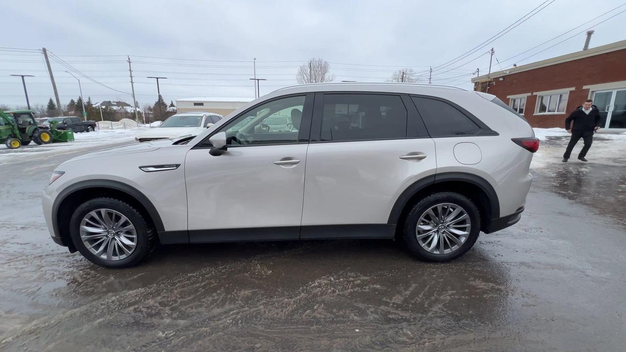 2025 Mazda CX-90 MHEV GS-L AWD | 7-PASS | HTD LEATHER | SUNROOF |CARPLAY Photo