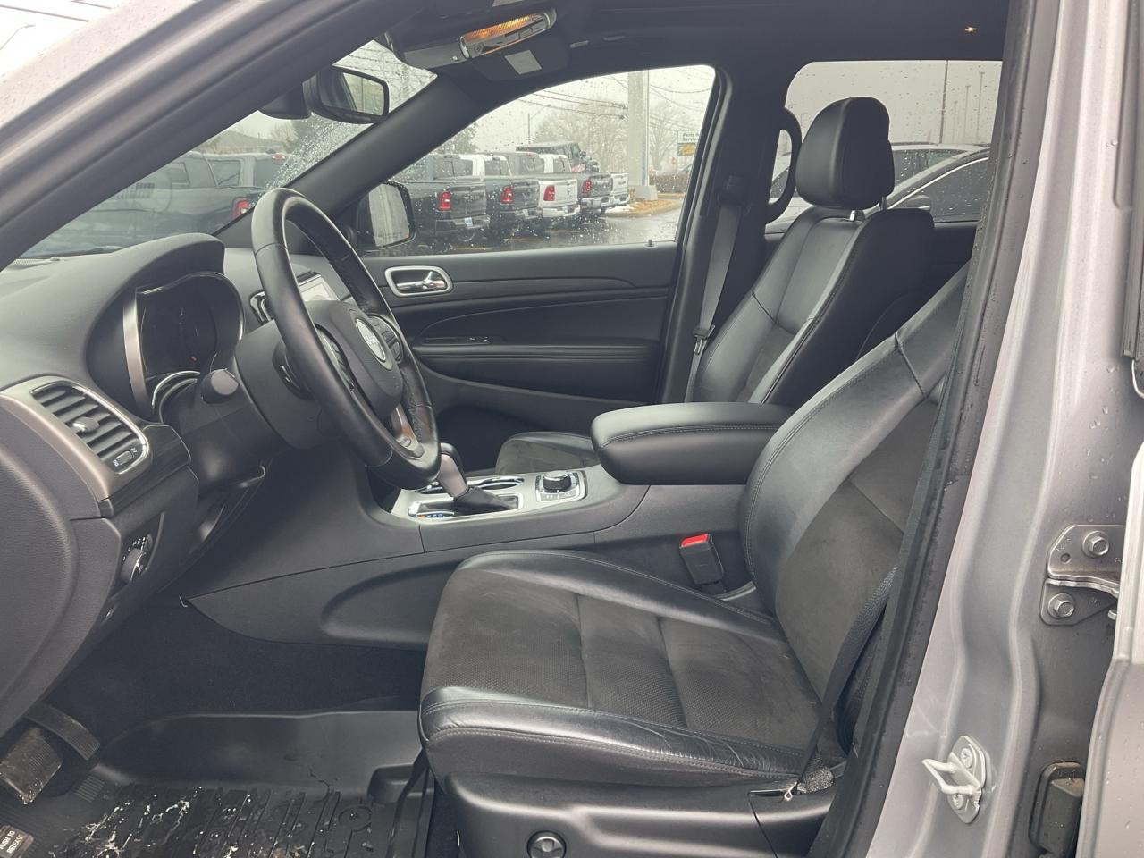 2020 Jeep Grand Cherokee SUNROOF / ALPINE SPEAKERS / TRAILER TOW GROUP Photo