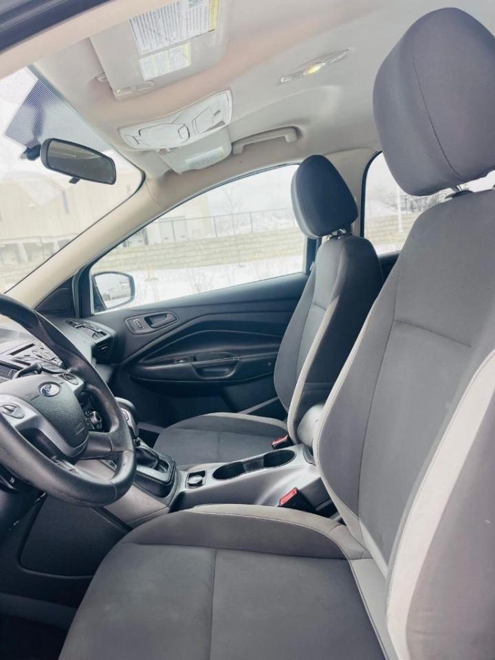 2014 Ford Escape S 4dr Front-wheel Drive Automatic Photo