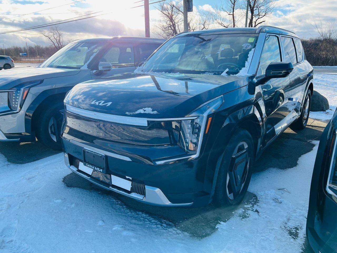 2026 Kia EV9 LAND AWD W/ PLUS PACKAGE Photo