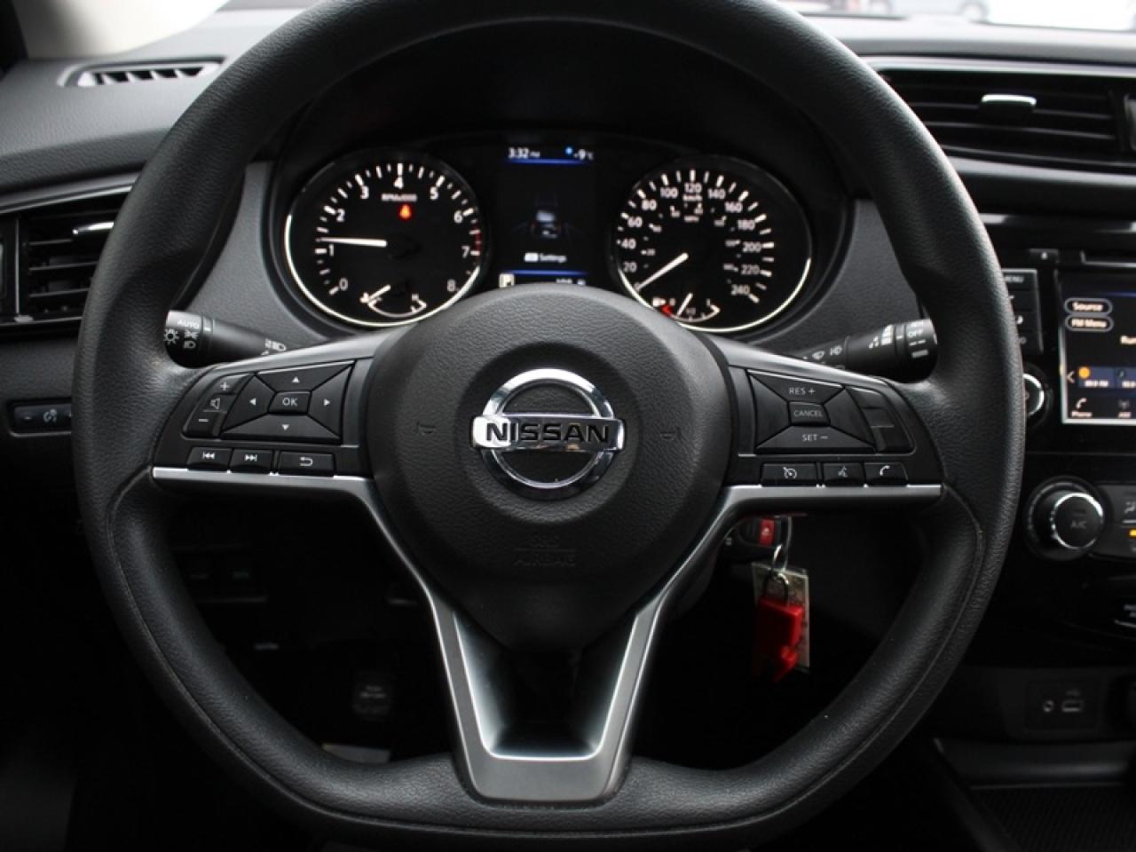 2023 Nissan Qashqai S AWD  - Heated Seats -  Apple CarPlay Photo