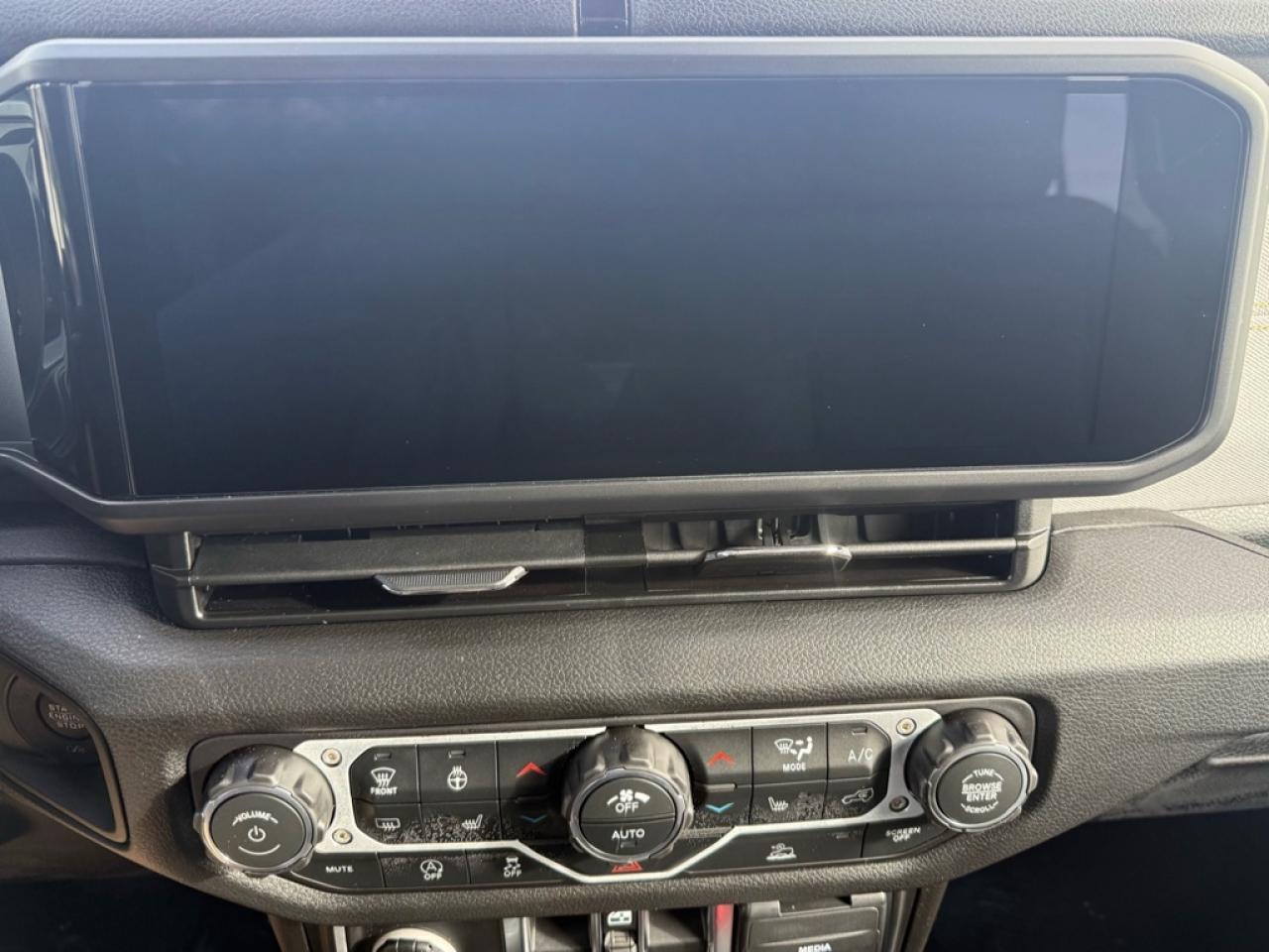 2026 Jeep Gladiator Willys  - Freedom Top - $180.20 /Wk Photo