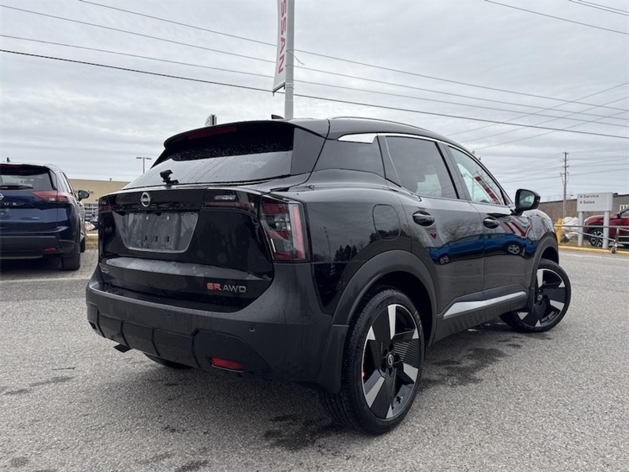 2025 Nissan Kicks SR  Rates avail as low as 2.99% (OAC) Photo