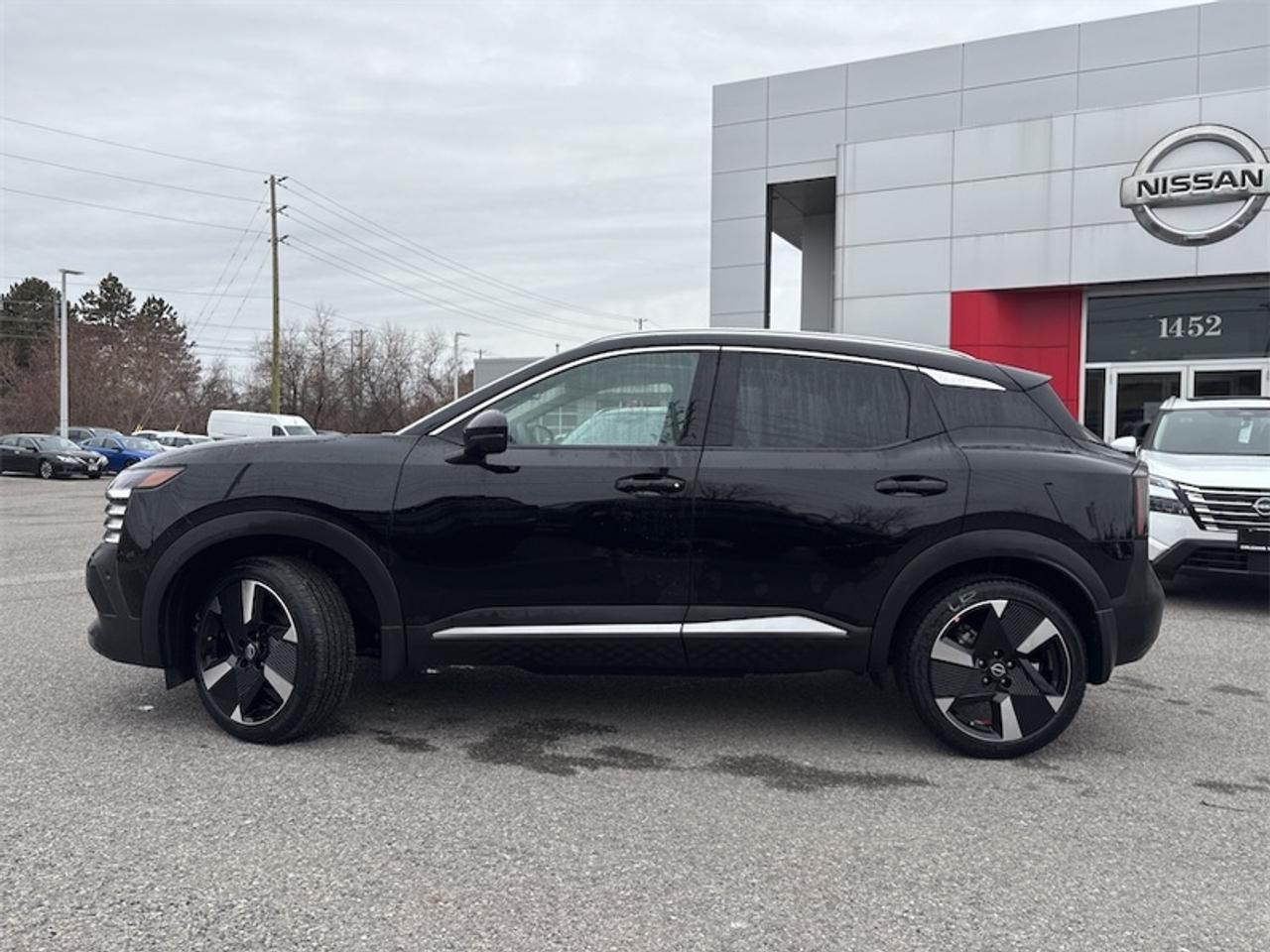 2025 Nissan Kicks SR  Rates avail as low as 2.99% (OAC) Photo