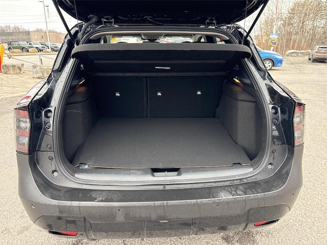 2025 Nissan Kicks SR  Rates avail as low as 2.99% (OAC) Photo