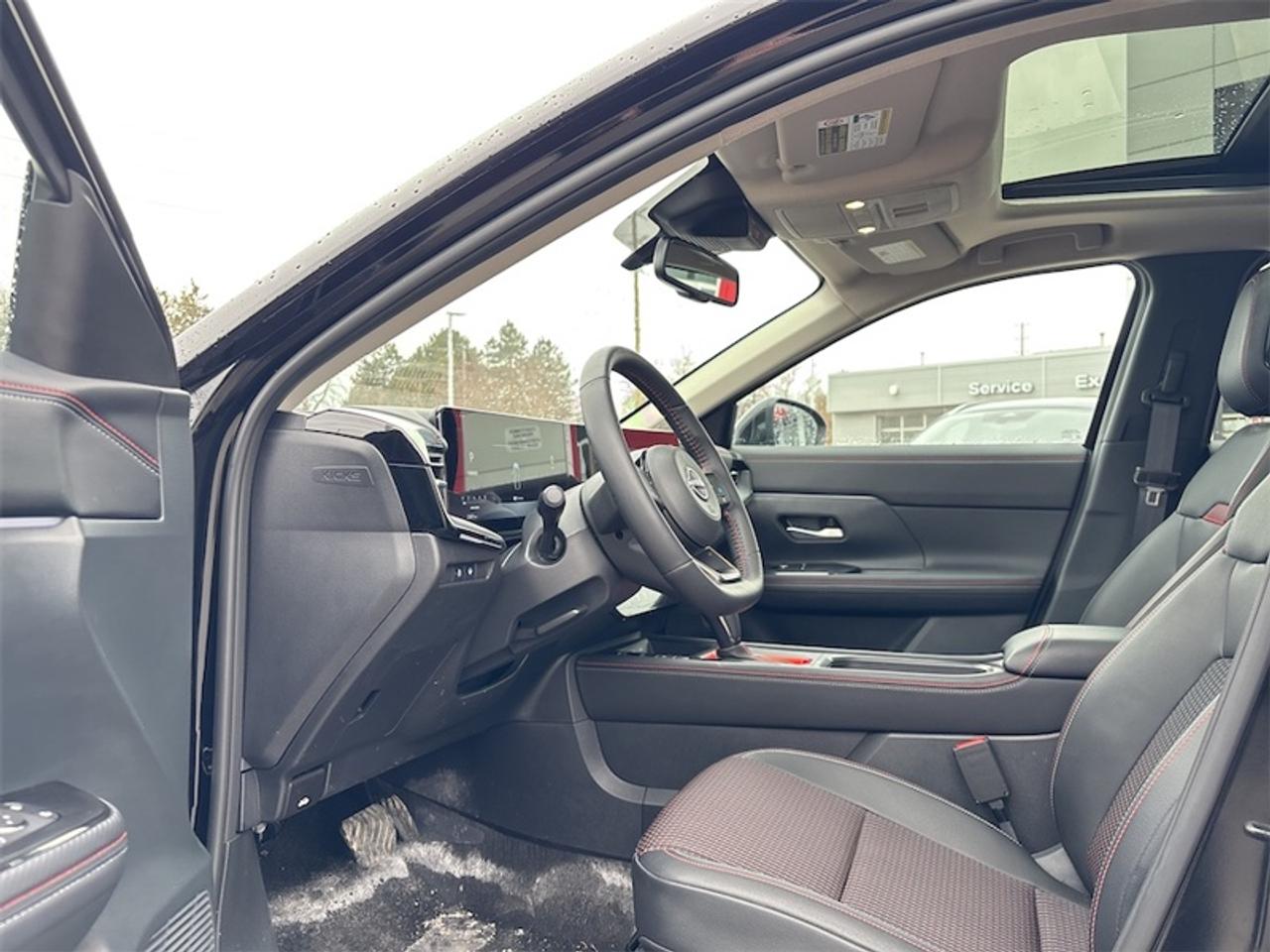 2025 Nissan Kicks SR  Rates avail as low as 2.99% (OAC) Photo