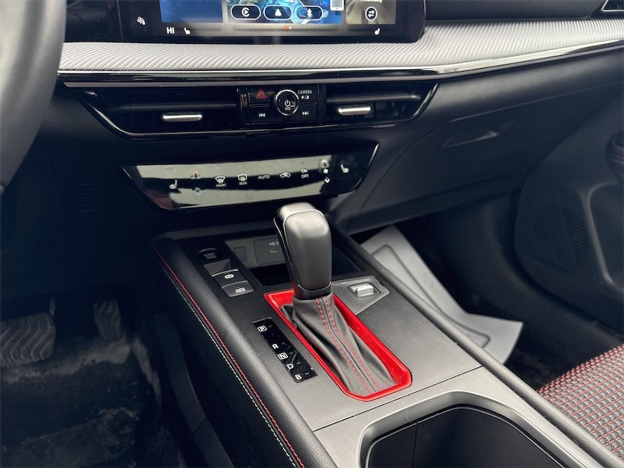 2025 Nissan Kicks SR  Rates avail as low as 2.99% (OAC) Photo