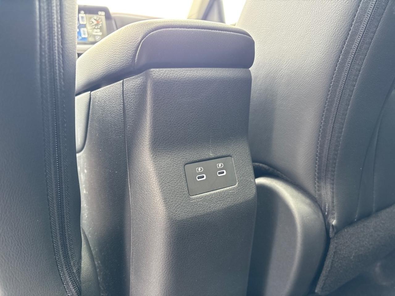 2025 Nissan Kicks SR  Rates avail as low as 2.99% (OAC) Photo