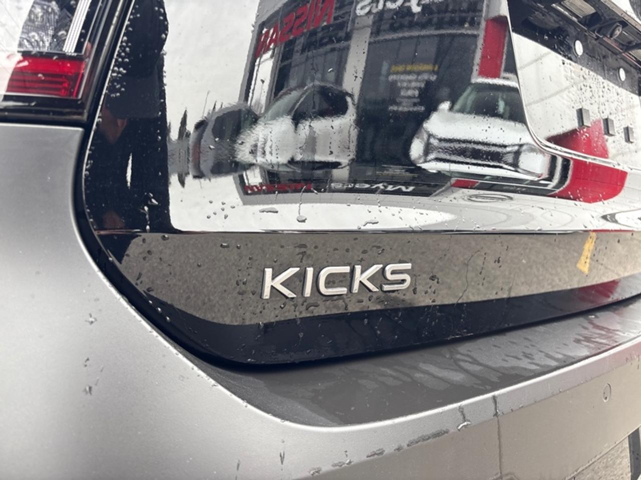 2025 Nissan Kicks SR  Rates avail as low as 2.99% (OAC) Photo